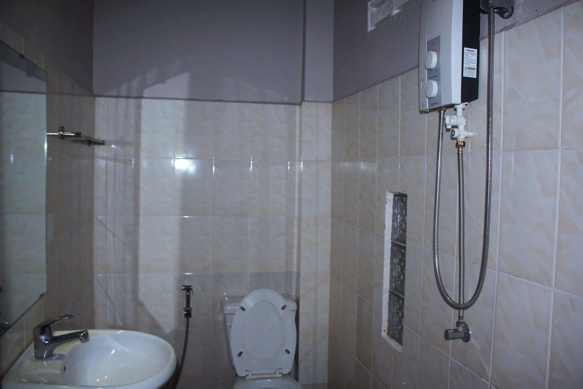 Botanica Hotel Kep Luaran gambar