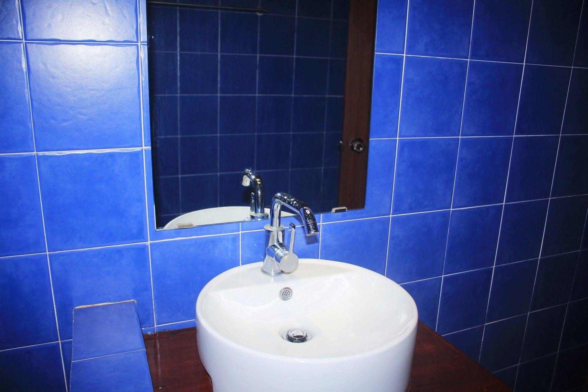 Botanica Hotel Kep Luaran gambar