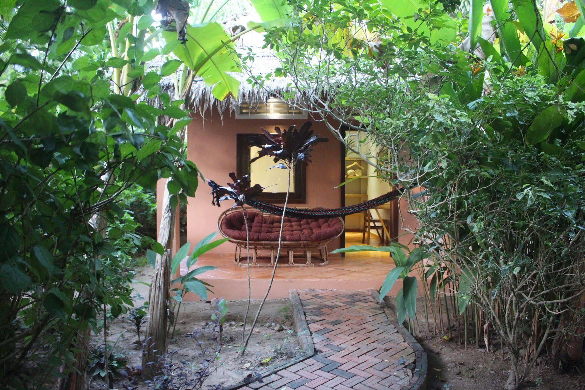 Botanica Hotel Kep Luaran gambar