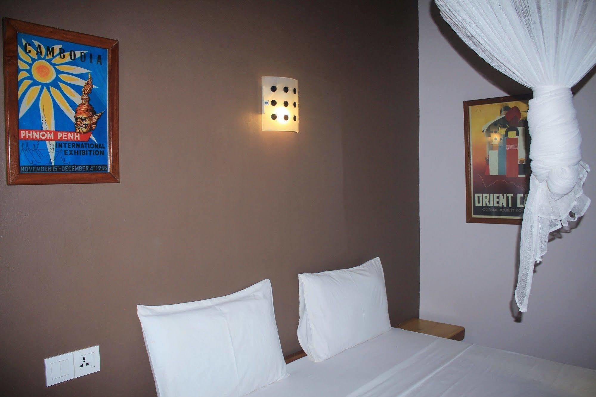 Botanica Hotel Kep Luaran gambar