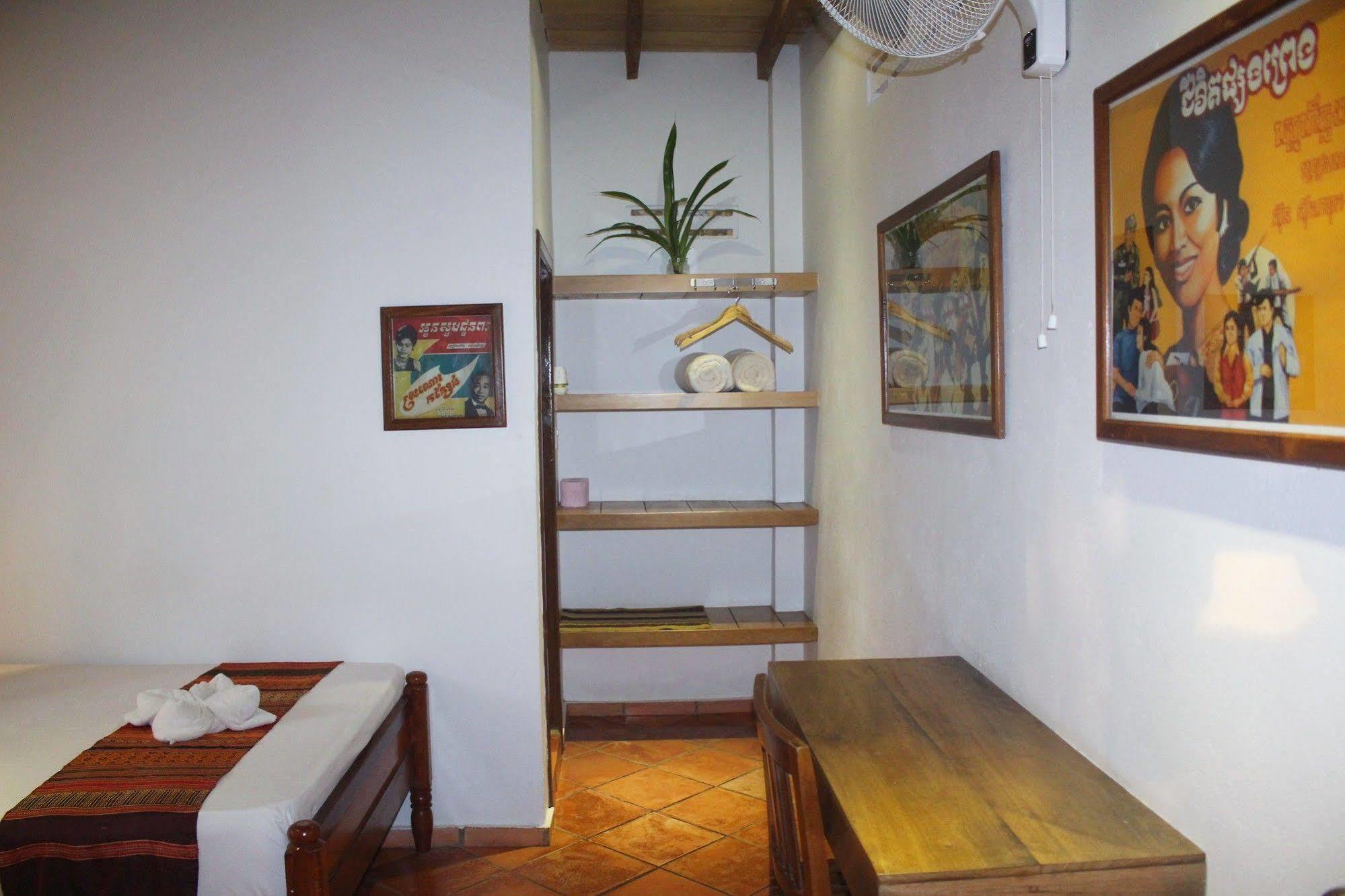 Botanica Hotel Kep Luaran gambar