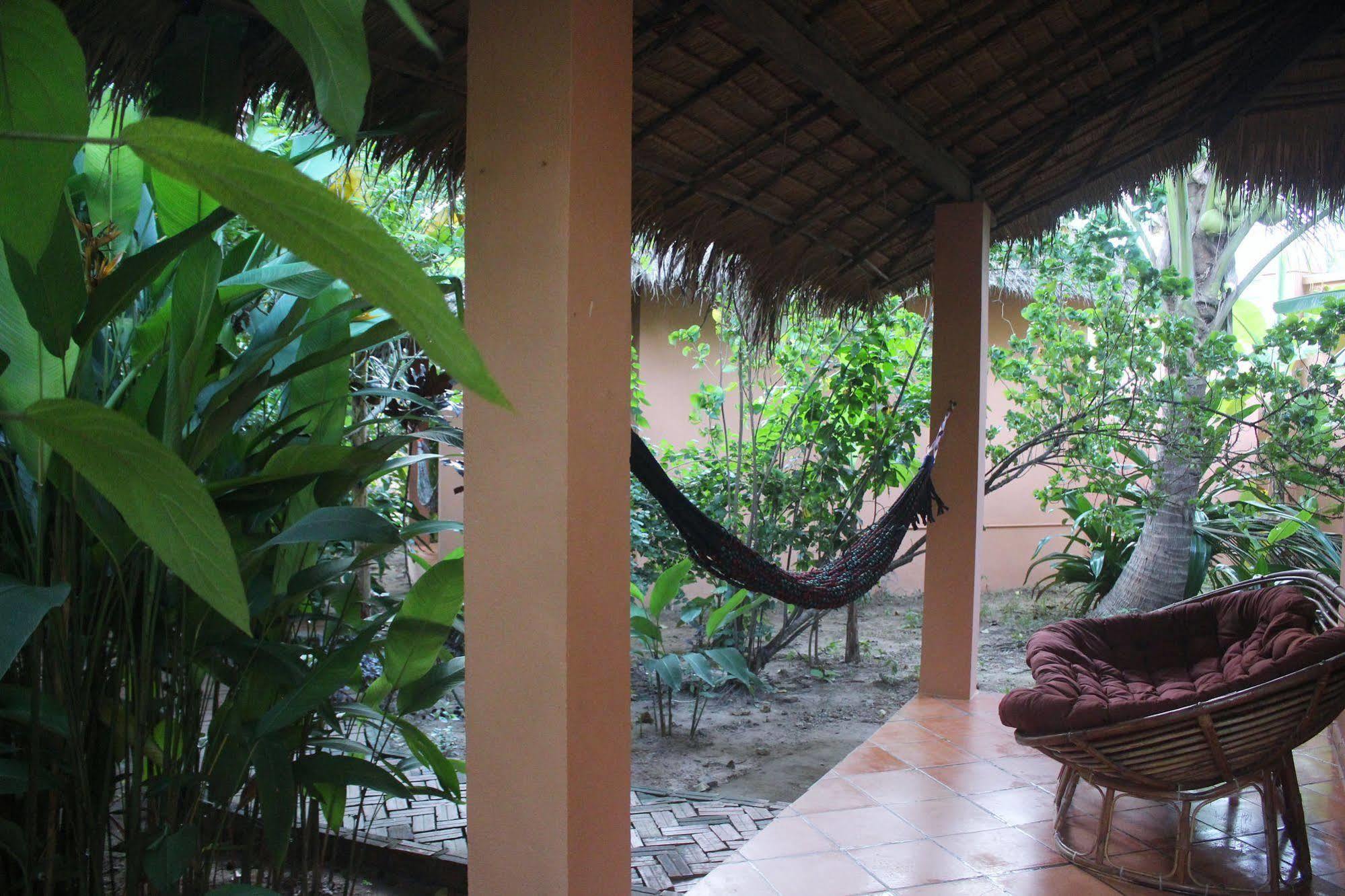 Botanica Hotel Kep Luaran gambar