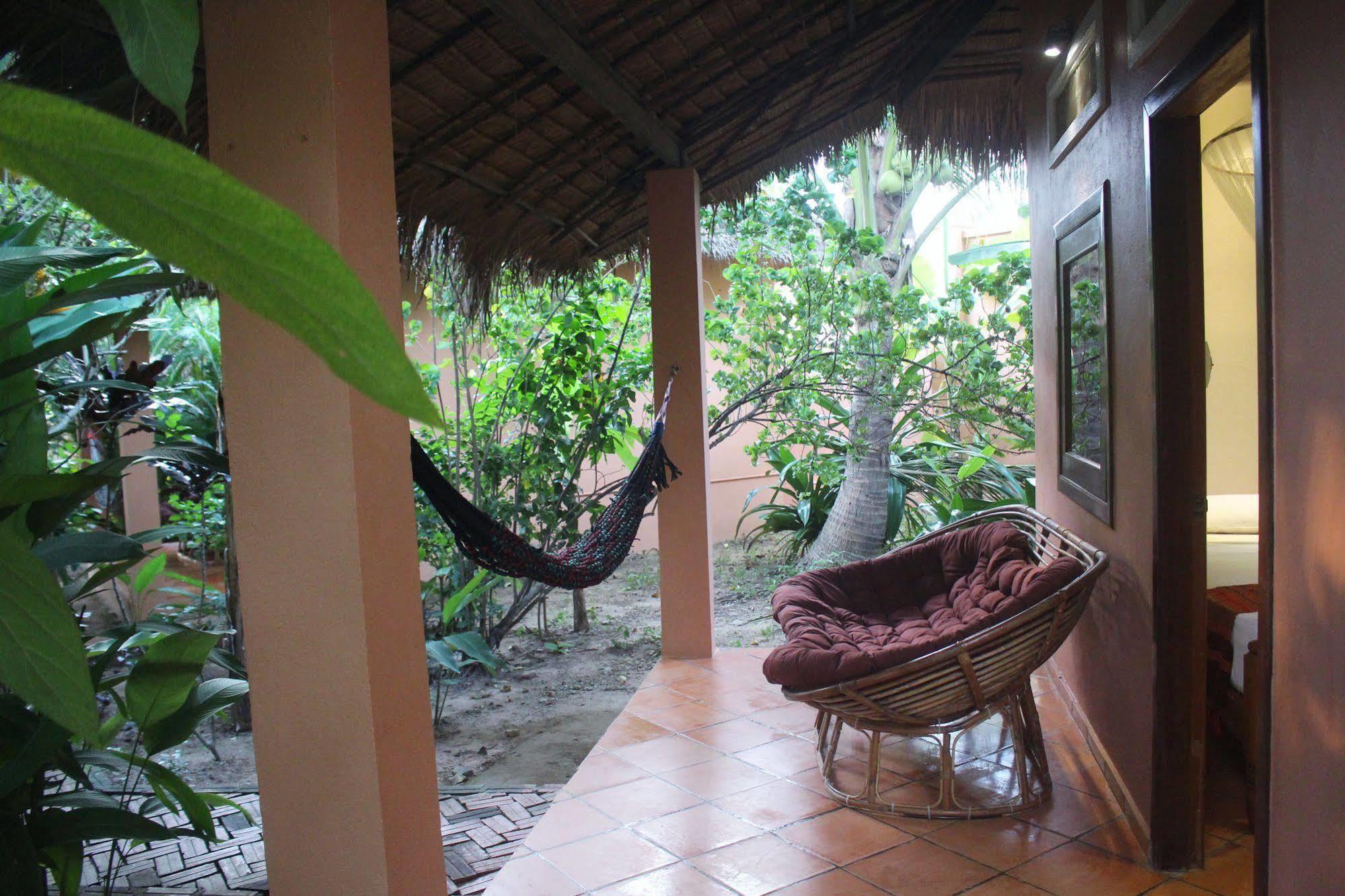 Botanica Hotel Kep Luaran gambar