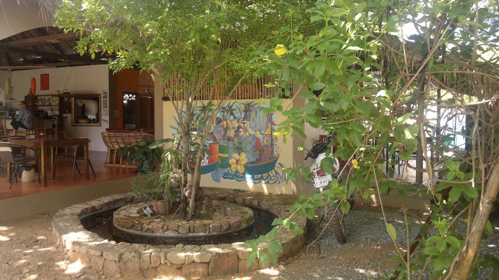Botanica Hotel Kep Luaran gambar