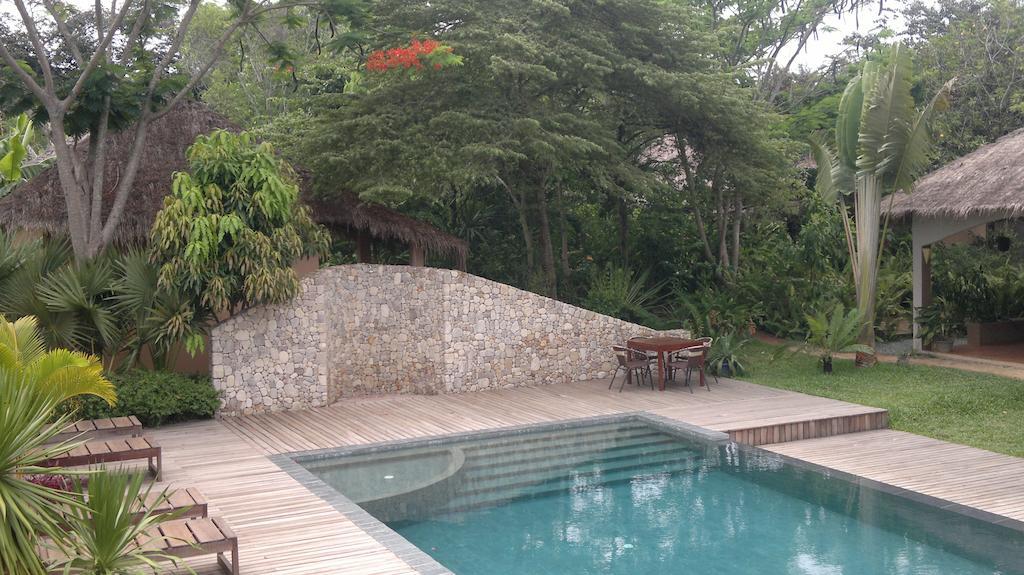 Botanica Hotel Kep Luaran gambar