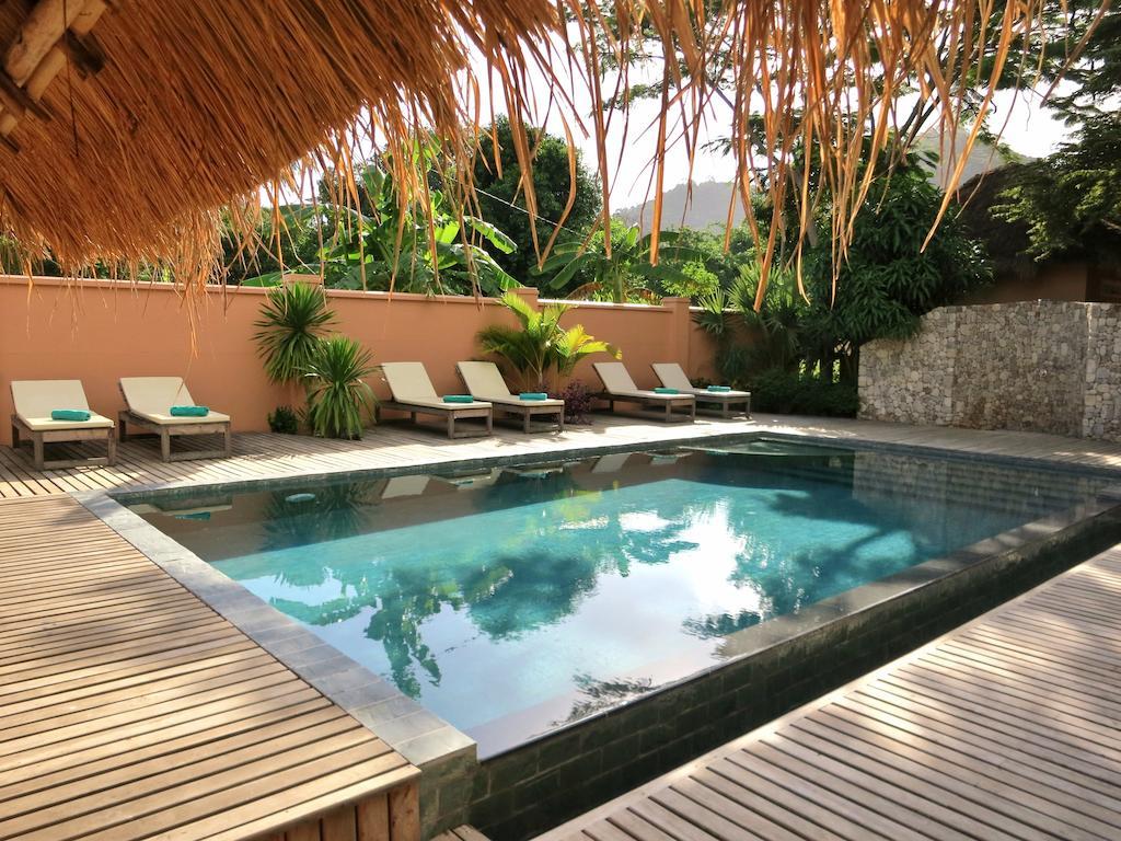 Botanica Hotel Kep Luaran gambar