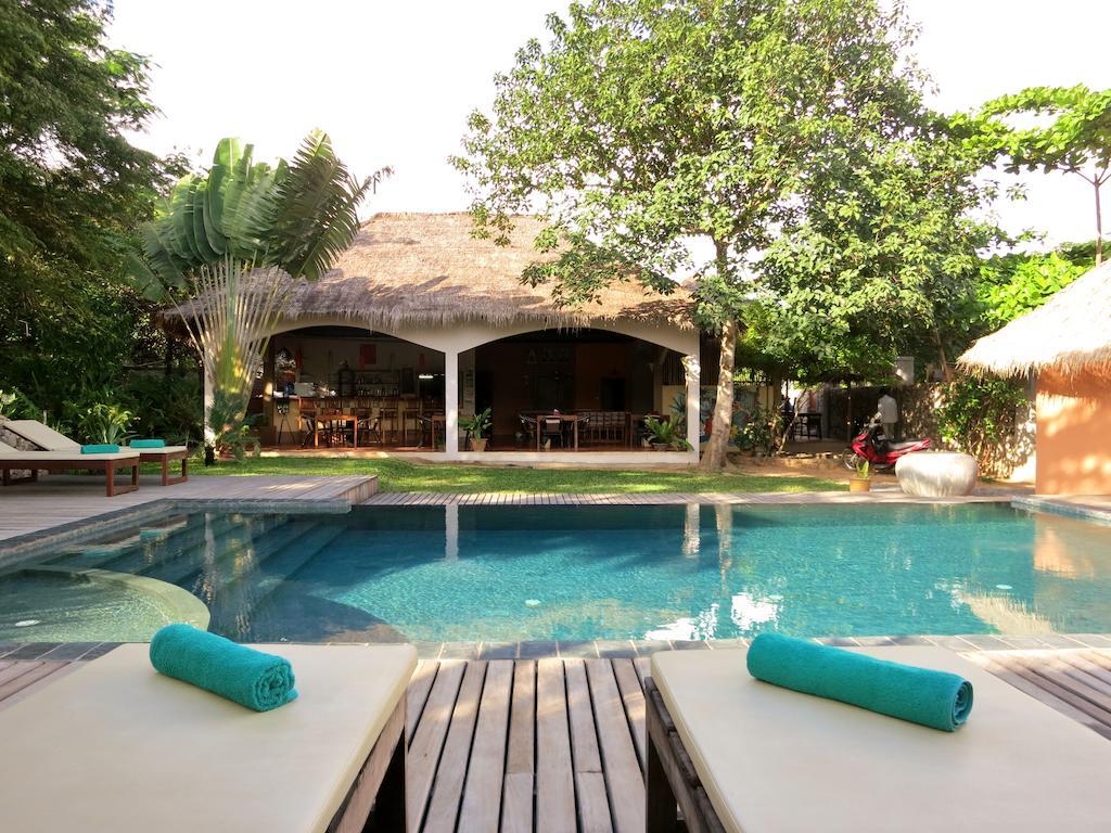 Botanica Hotel Kep Luaran gambar