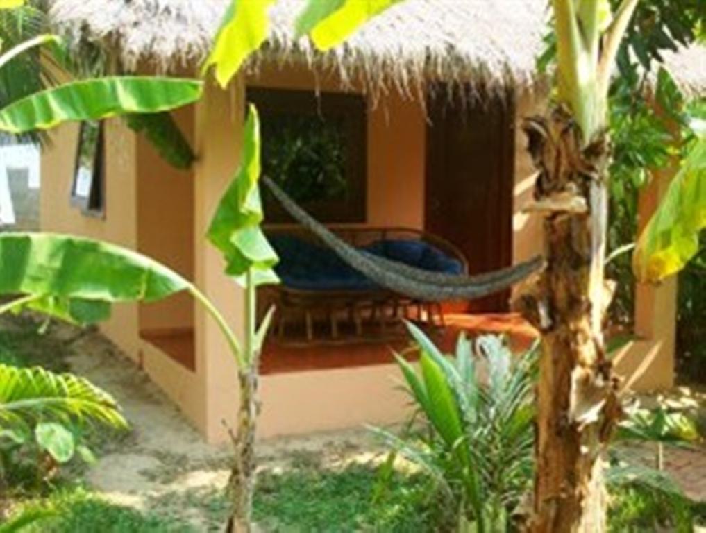 Botanica Hotel Kep Luaran gambar